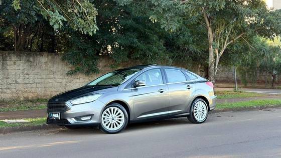 FORD FOCUS 2.0 TITANIUM 16V FLEX 4P POWERSHIFT FORD FOCUS 2.0 TITANIUM 16V FLEX 4P POWERSHIFT